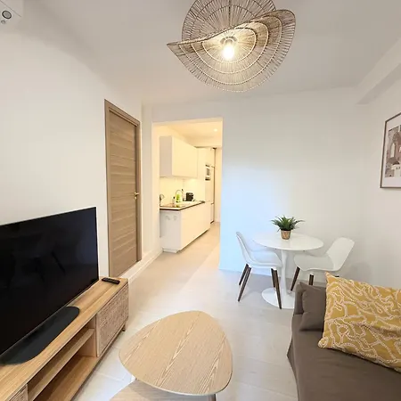 2p Neuf Avec Terrasse, Proche Apartamento