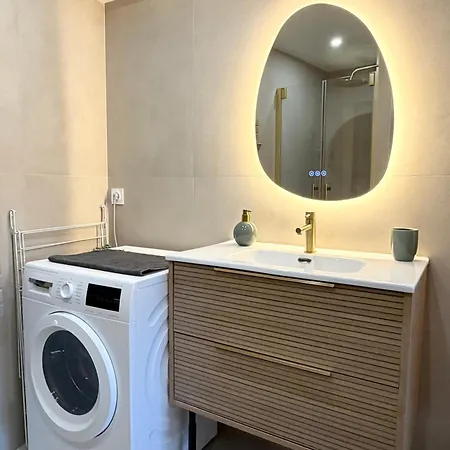 2p Neuf Avec Terrasse, Proche Apartman *