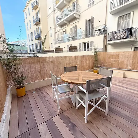 2p Neuf Avec Terrasse, Proche Apartamento
