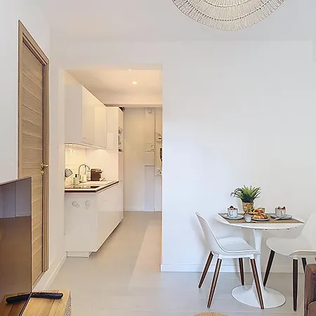 2p Neuf Avec Terrasse, Proche Apartmán *